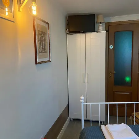 Camera Con Giardino E Piscina بيت ضيافة