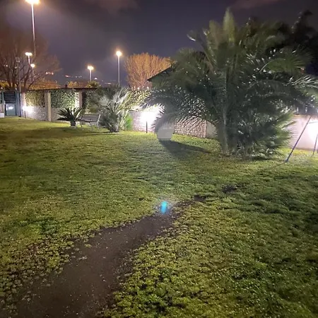 בית הארחה Camera Con Giardino E Piscina