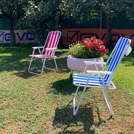 Camera Con Giardino E Piscina Konukevi Scafati